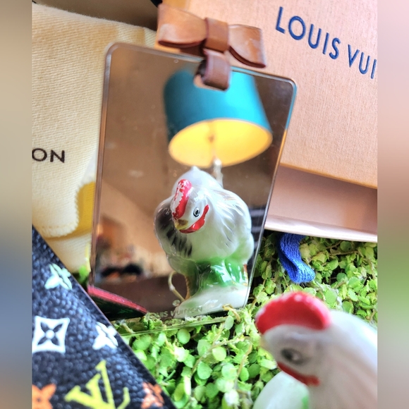 LOUIS VUITTON Black Multicolor LV Logo Mirror Credit Card Hotel Key Holder Case - Picture 6 of 16